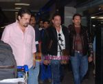 Sanjay Dutt returns from Bangkok in Airport on 24th Jan 2011 (2).JPG